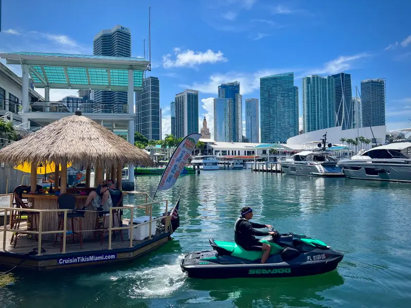 Bayside Marketplace on Biscayne Bay in Downtown Miami