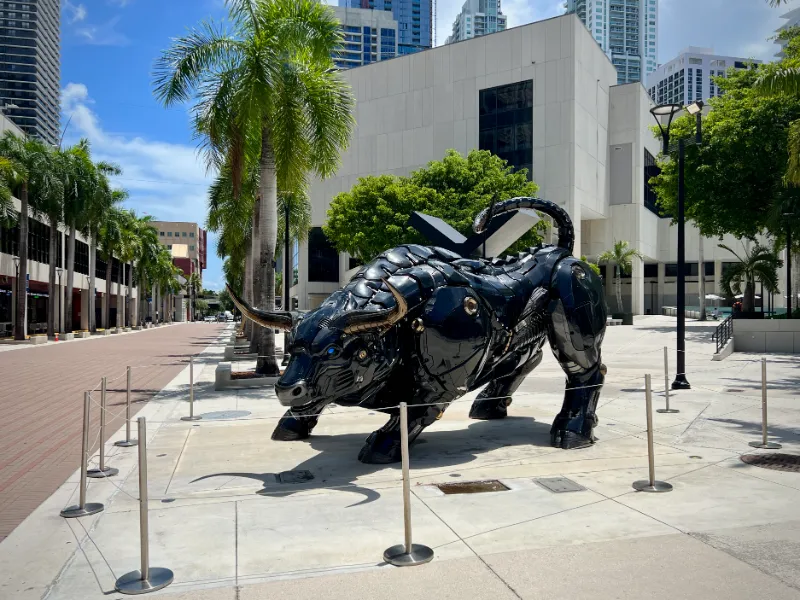 Bull sculpture on a pedestrian street in Downtown Miami
